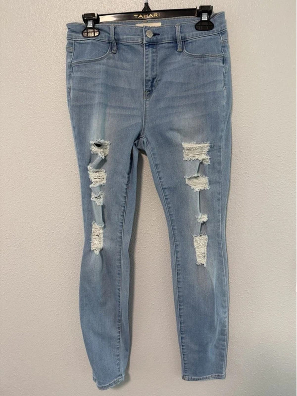 #6021 PacSun Light Wash Super Stretch Distressed Jeggings Size 28